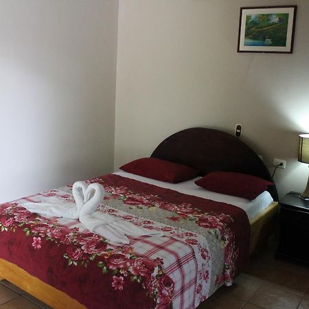 Hotel Vista Al Tortuguero Cariari  Экстерьер фото